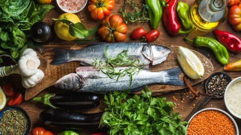 The confirmation of the beneficial effect of the Mediterranean diet against COVID-19 disease, by Universities in Europe and America